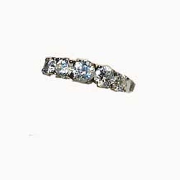 1/2 carat CLEAR CUBIC ZIRCONIA RING, SIZE 7, 4 SIDE STONES (ALMOST 1/2 carat EA - Picture 3 of 5
